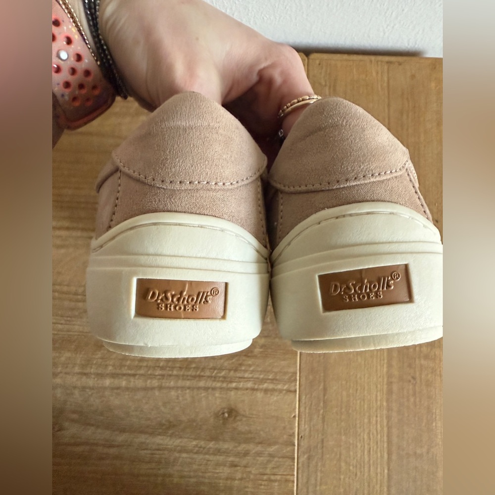 NWOT DR. SCHOLLS Time Off Women's Platform Sneakers size 6 in taupe - Picture 7 of 8